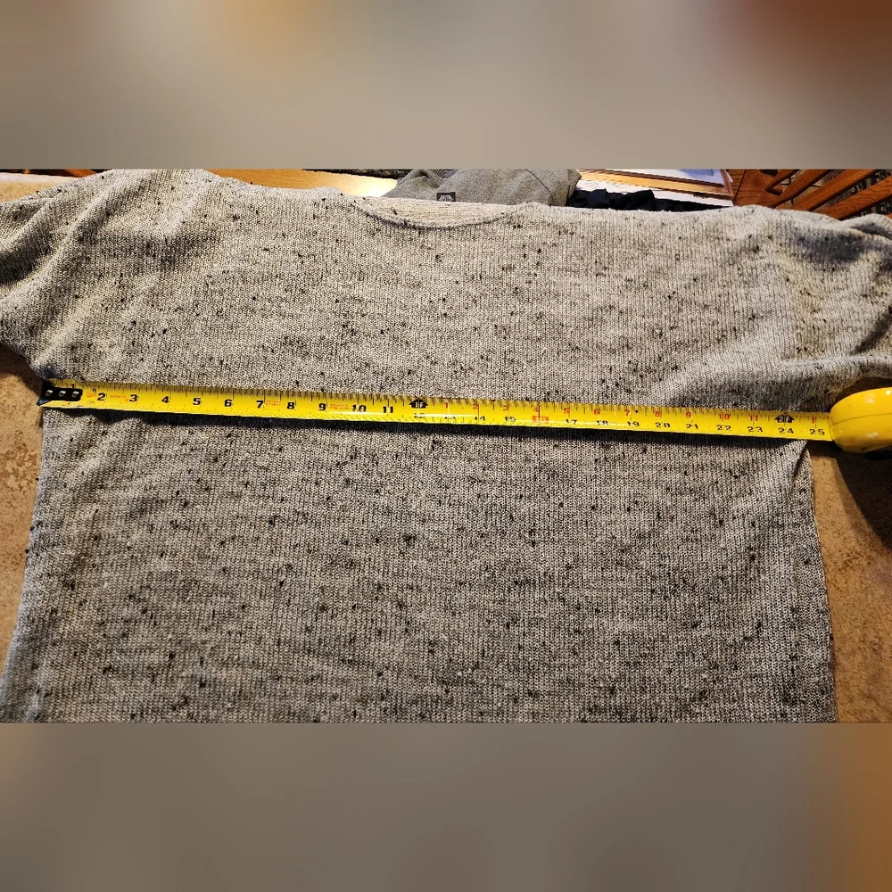 Alfani Woman Grey and White Sweater Size 1X - Picture 7 of 8